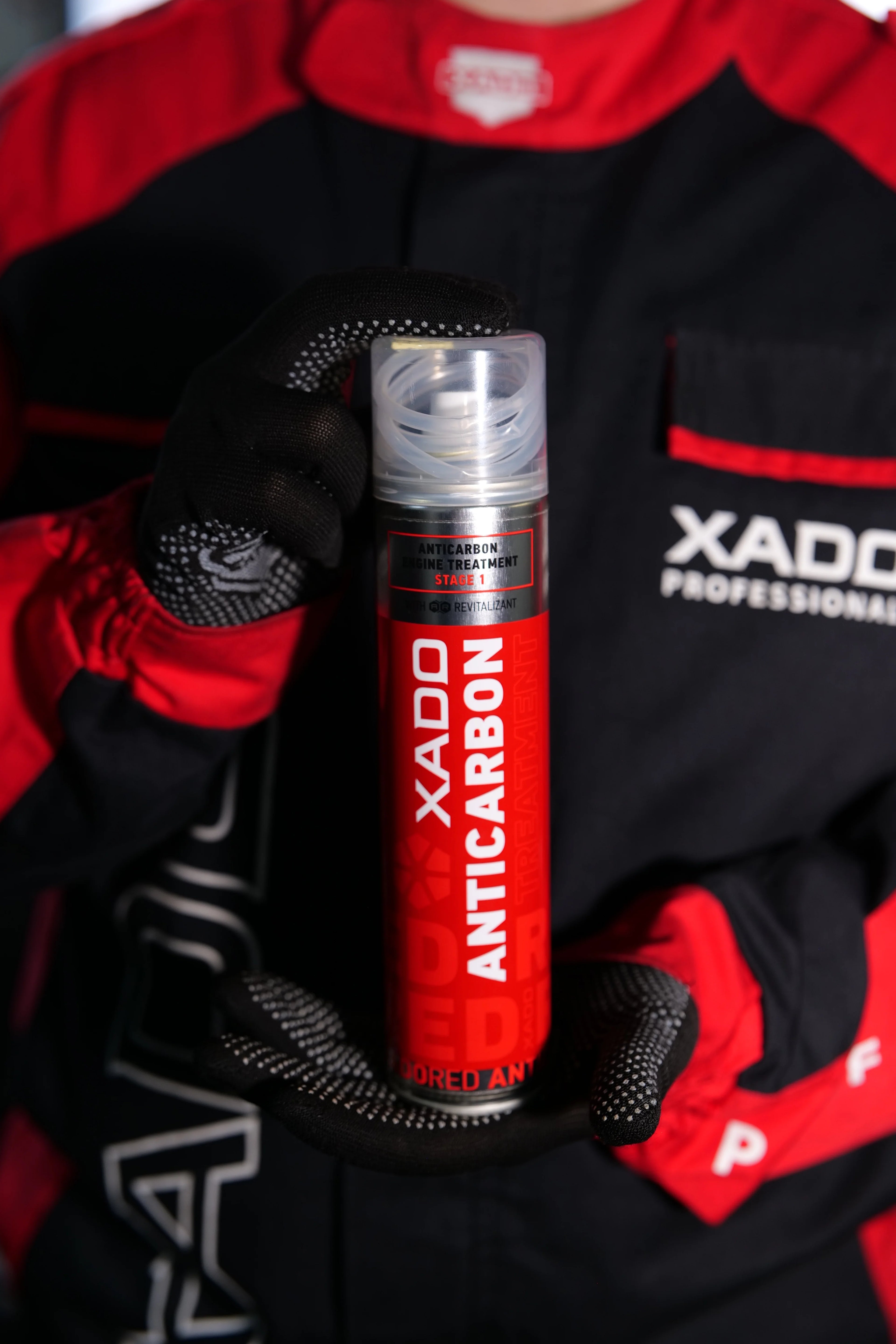XADO RED ANTICARBON - Engine Decarbonizer Spray (320 ml)